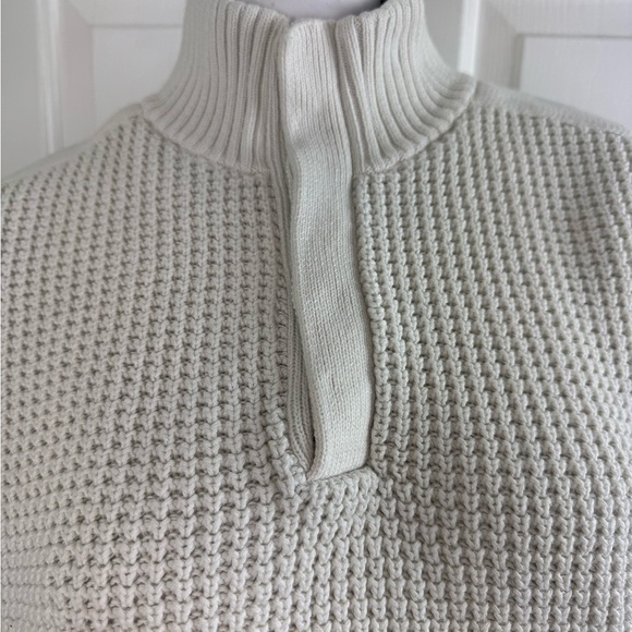 Tommy Hilfiger Cream Cowl Neck SweaterSize Large - Picture 4 of 16